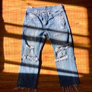 Mid-rise Levi jeans
